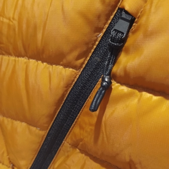 Light Packable Down Jacket - Ocre/Golden - Women's Small - i.FIV5 by Simons - Picture 4 of 13